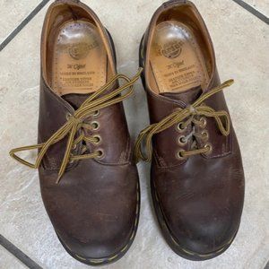 Doc Marten Shoes - Women's size 9 / Mens size 7